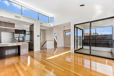 35 Abinger Street, Richmond VIC 3121 - Townhouse For Rent | Domain - Photo 2