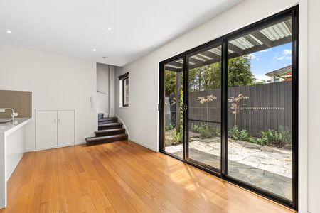 2 Bedroom Townhouse – Contemporary Living With Everything at Your Doorstep! - Photo 5