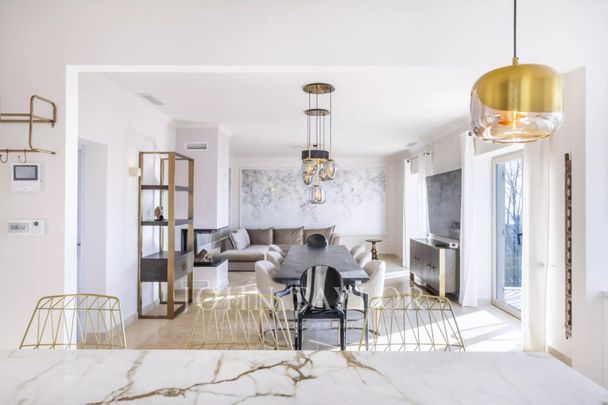 Maison • Tourrettes-sur-Loup - Photo 1