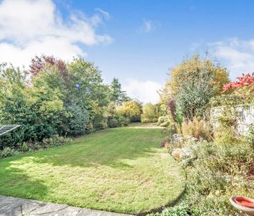 4 bedroom semi-detached house to rent - Photo 2