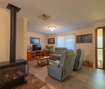 Ray White Forbes - (02) 68511411 - Photo 5