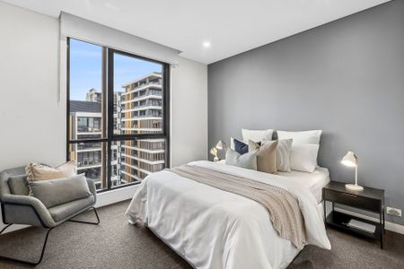 Bright & Spacious Penthouse Apartment with Private Rooftop & Bbq Area - Photo 5