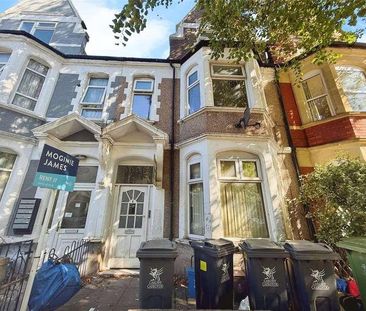 Marlborough Road, Cardiff, CF23 - Photo 2