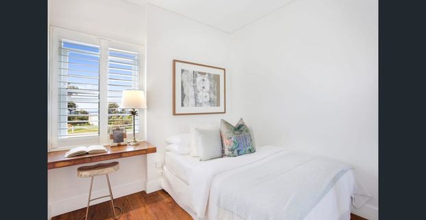 Unique House Like Apartment Enjoying Superb Views - Photo 1