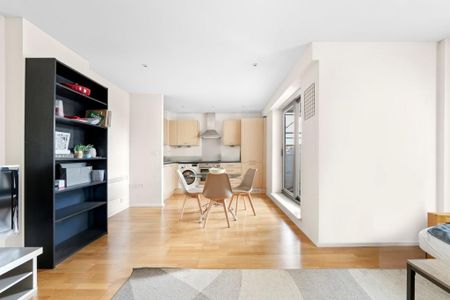 2 bedroom flat to rent - Photo 5