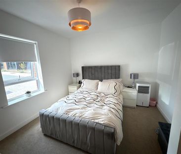 2 bedroom apartment to rent - Photo 4