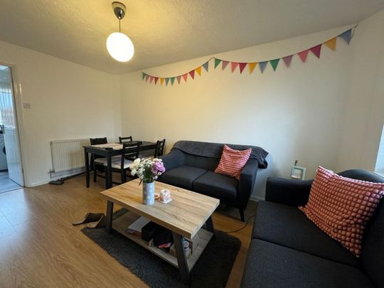 6 Armitage Close- Brand New Refurb with DrivewayLoughborough - Photo 1