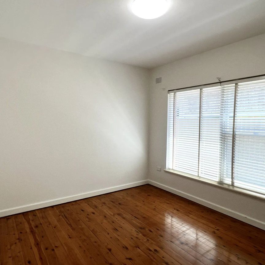 Unit 1/9 St Georges Parade, Hurstville. - Photo 1