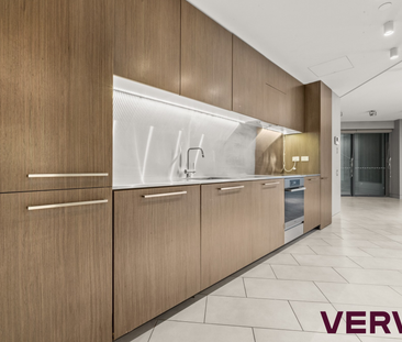 PRIME LOCATION - Photo 2