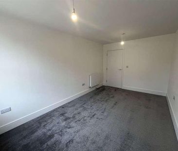 Archers House, Archery Gardens, St. Leonards-on-sea, East Sussex, TN38 - Photo 3