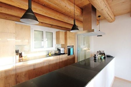 Villa avec piscine chauffée, vue panoramique sur le lac et Alpes - Foto 2