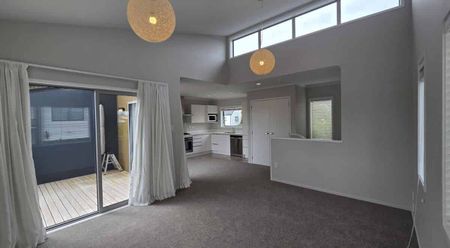 Hobsonville, 1 bedroom, $610 - Photo 5
