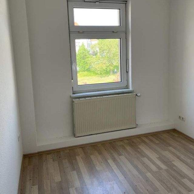 Helle gemütliche Wohlfühlwohnung mit großer Küche und tollem Blick! - Photo 1