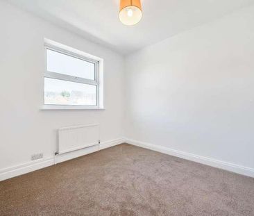 Newbury, Berkshire, RG14 - Photo 2