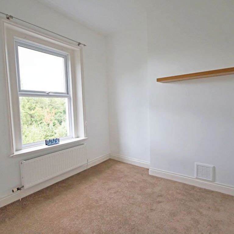 A 2 Bedroom Flat in Central Cheltenham GL50 3ED - Photo 1