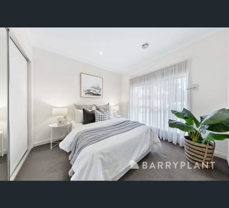 1/65 Arthur Street, St Albans, Vic 3021 - Photo 2