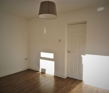 1 Bed Flat, Endsleigh Gardens, IG1 - Photo 5
