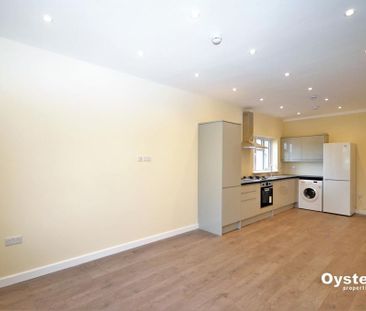 3 bedroom flat to rent - Photo 4