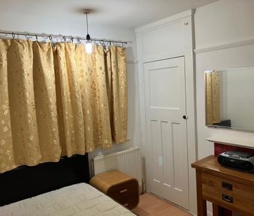 Room in a Shared House, Canada Avenue, N18 - Photo 5