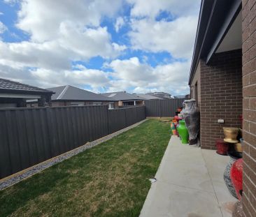 “Luxury Living in a Prime Werribee Location, 131 Grandvista Bouleva... - Photo 1
