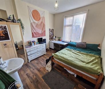 7 bedroom detached house to rent - Photo 6