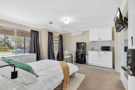 Port Kennedy - Photo 3