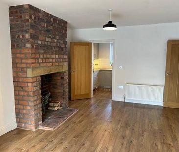 2 bedroom terraced house to rent - Photo 4