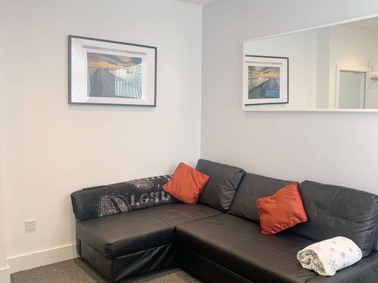 6x Rooms in a Student HMO! Available for the 24/25 Academic Year Room 1 - Photo 1