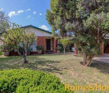 36 Sturt Circle, Dubbo, NSW 2830 - Photo 1