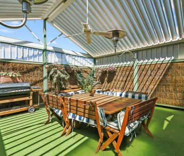 Centrally Located Loft Apartment - Photo 4