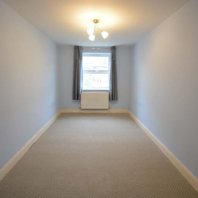 Temple Road, Epsom, Surrey, KT19 8EY - Photo 1