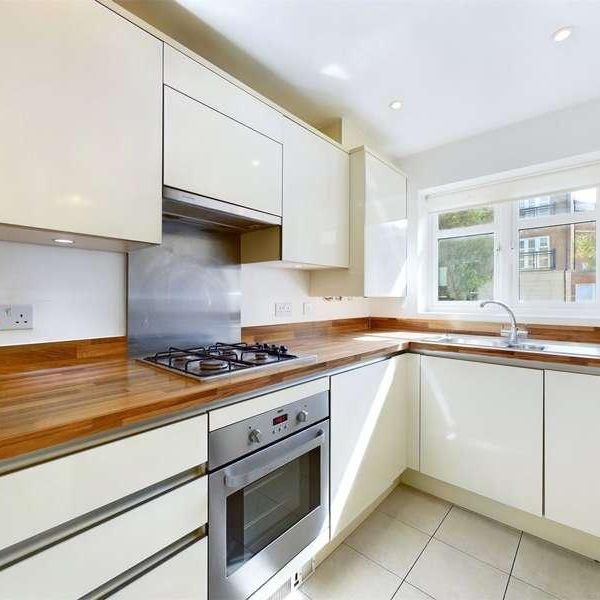 Kenley Place, Farnborough, Hampshire, GU14 - Photo 1