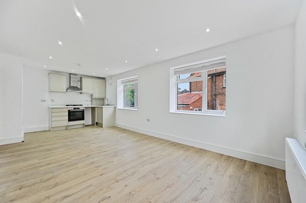 2 bedroom apartment to rent - Photo 1