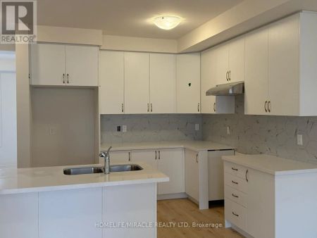 3208 SIXTH LINE - Photo 4