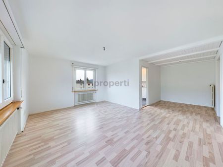 Gemütliche 3.5 Zimmer-Wohnung in Lengnau im Kanton BE - Photo 2