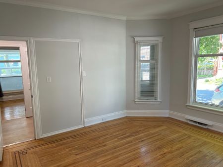 For Lease - 307 Cumberland Avenue Unit# Main, Hamilton, Ontario - Photo 3