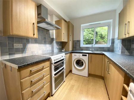 2 bedroom flat to rent - Photo 4