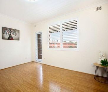 Fully Renovated Unit With Internal Laundry! - Photo 5