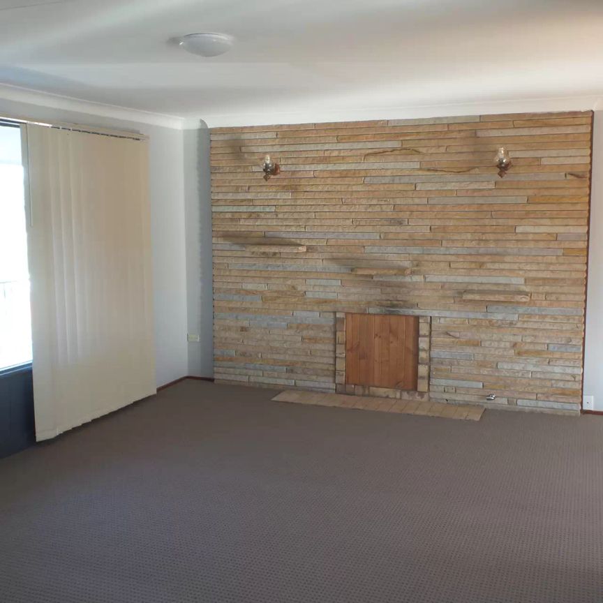 LAWN MAINTENACE and WATER USAGE INCLUDED. - Photo 1