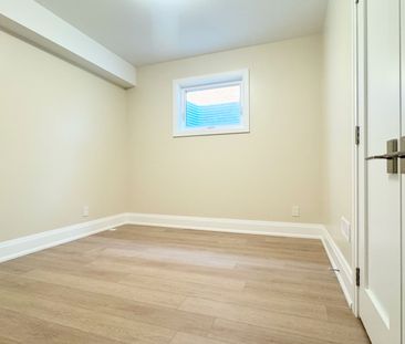 For Lease - 16 Ridge Drive Unit# Basement, Oakville, Ontario - Photo 6