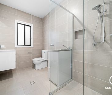 Modern Single Level Living in the Heart of Box Hill for LEASE - Photo 3