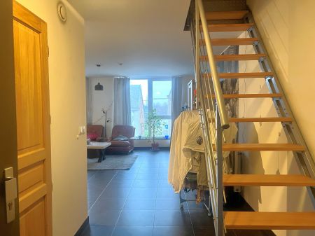 Duplex-appartement met 2 slaapkamers EN GARAGE. - Foto 4