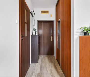 32m2 - przestronna kawalerka, dobry standard! - Photo 5