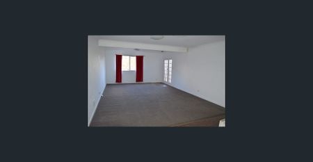 Home Entertainer! - Photo 2