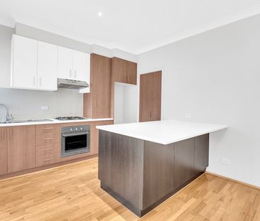 3/60 Dundee Street, Reservoir VIC 3073 - Photo 5