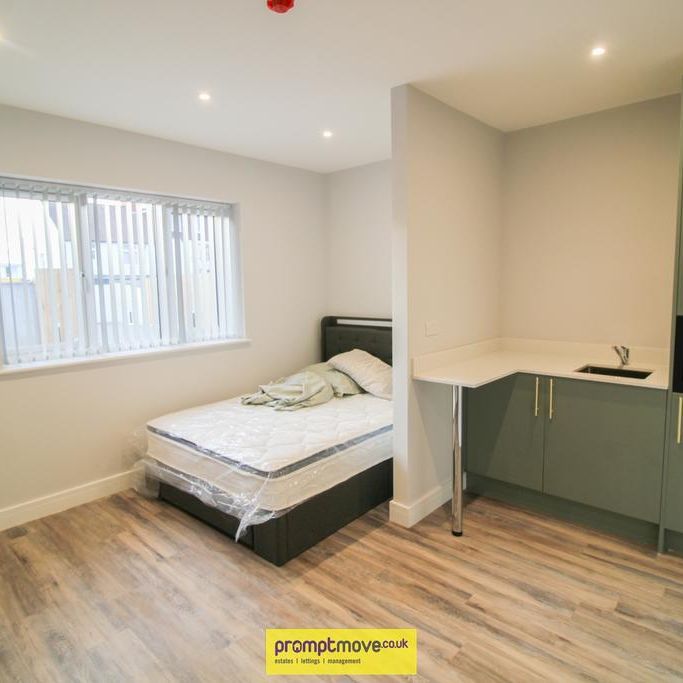 Studio to rent - Photo 1