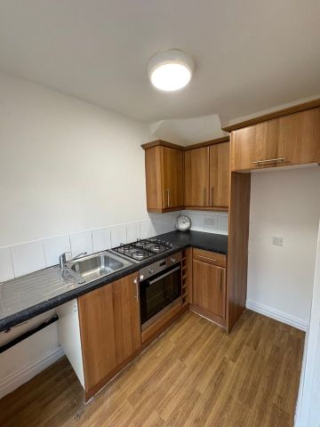 3 Bed Terraced House, Alpha Street, L21 - Photo 2