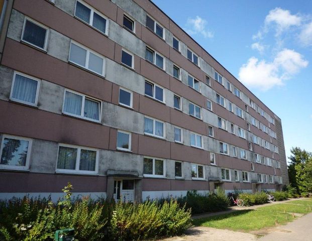 Schöne Dreiraumwohnung mit Balkon und neuem Badezimmer - Photo 1