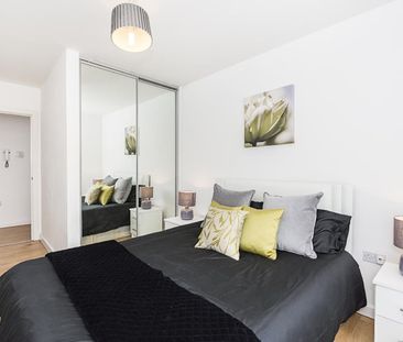 1 Bed Flat, Gweal Avenue, RG2 - Photo 5