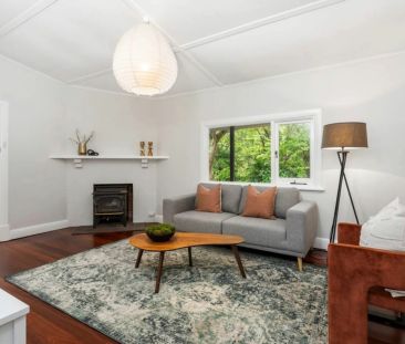 Charming Hills Cottage with Modern Comforts - Photo 1